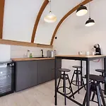 Villa 195