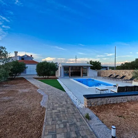 195 Villa *